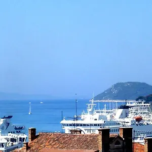 Port View-5 Min From Center Split